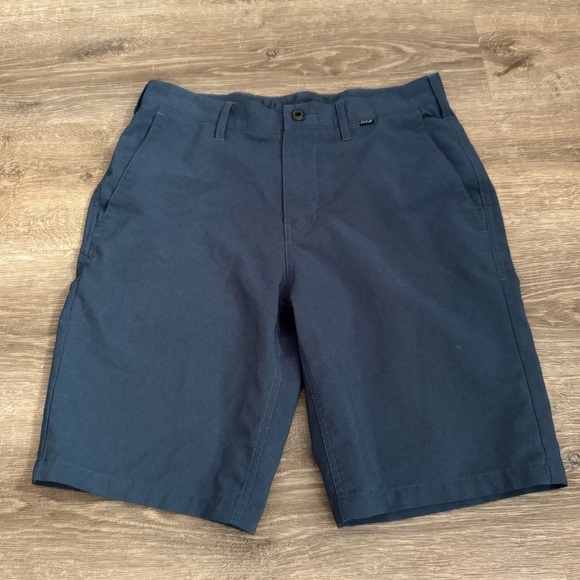 Men's Hurley Slate Blue Flat Front Casual Shorts with Relaxed Fit - Picture 2 of 11